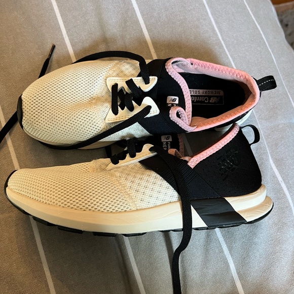 New Balance Shoes - Picture 2 of 2